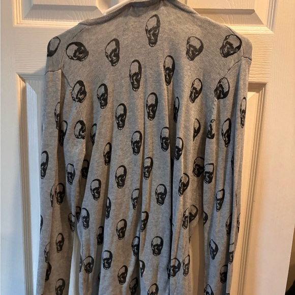 Philosophy skull sweater - Picture 4 of 4